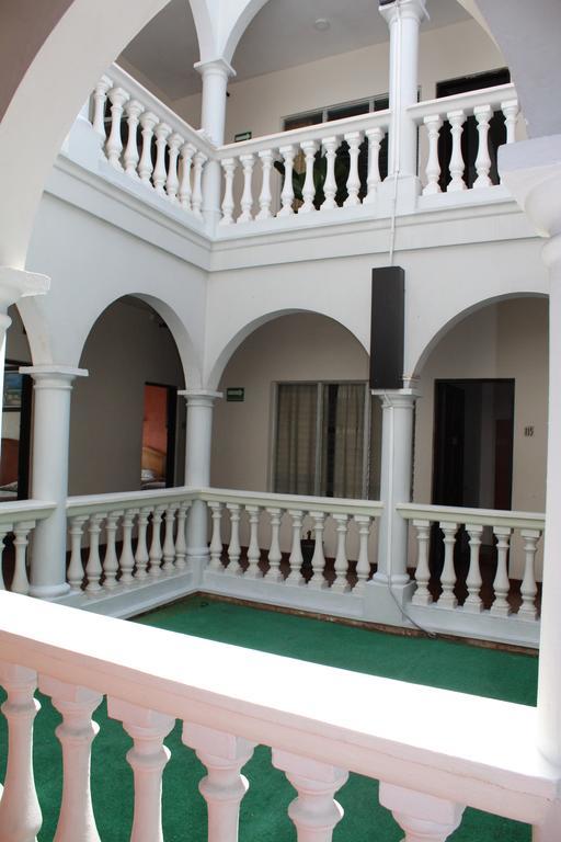 Hotel Posada Dona Lala Tlacotalpan Eksteriør bilde